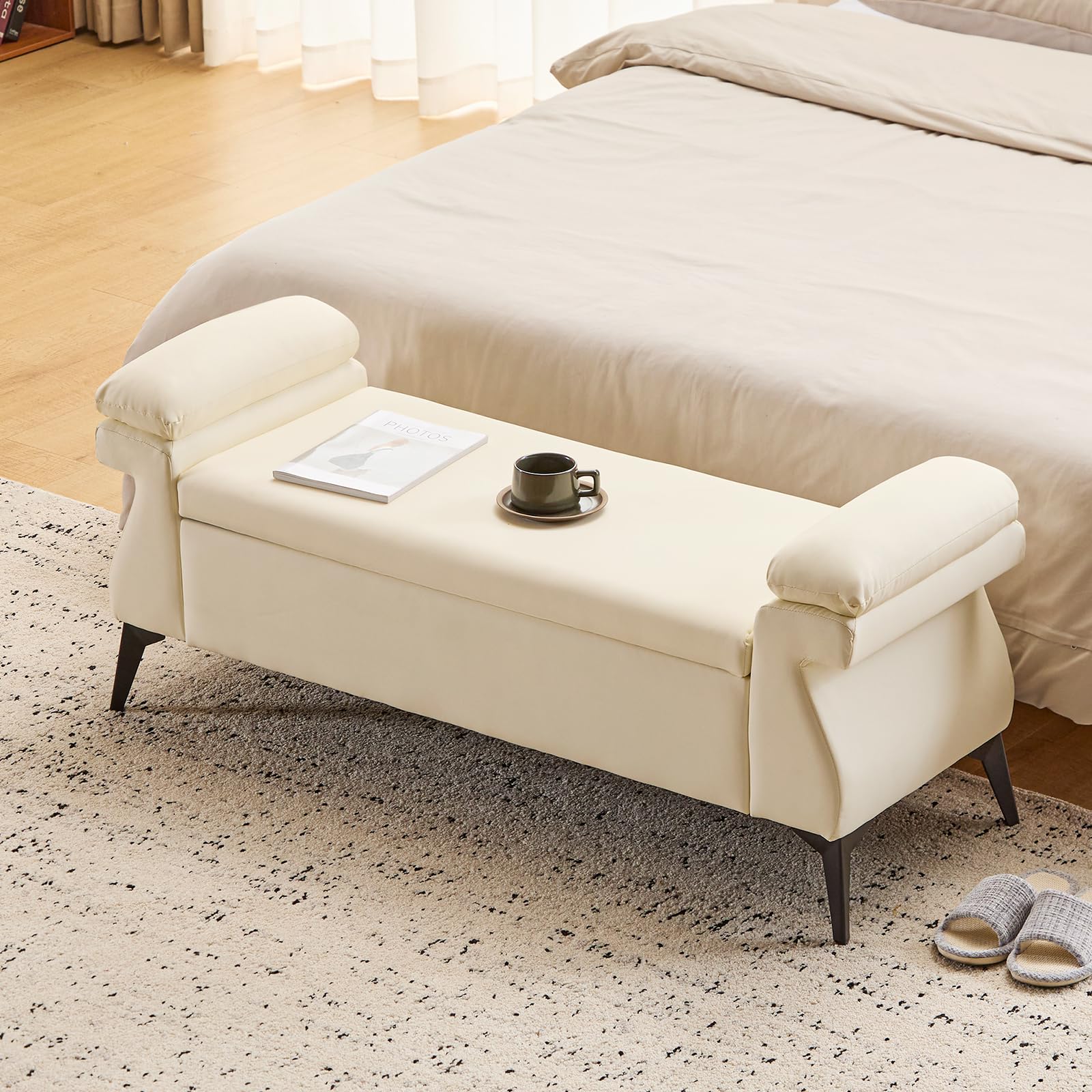 Bedroom Furniture - 51-дюймовая кожаная скамья с местом для